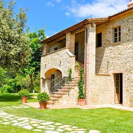 Sleeps 8 Pool Wifi Villa