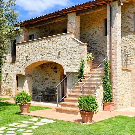 Villa Sleeps 8 Pool Wifi *